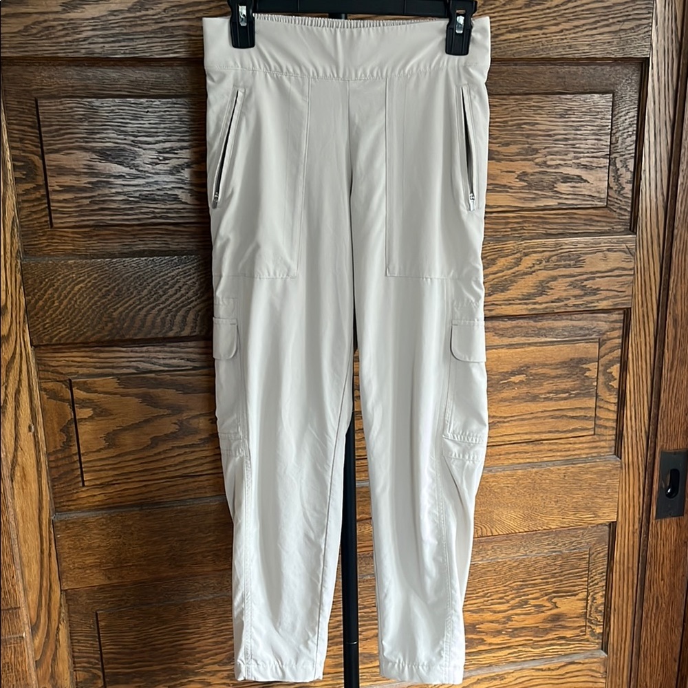 Athleta Chelsea Cargo Lined Pant size 2